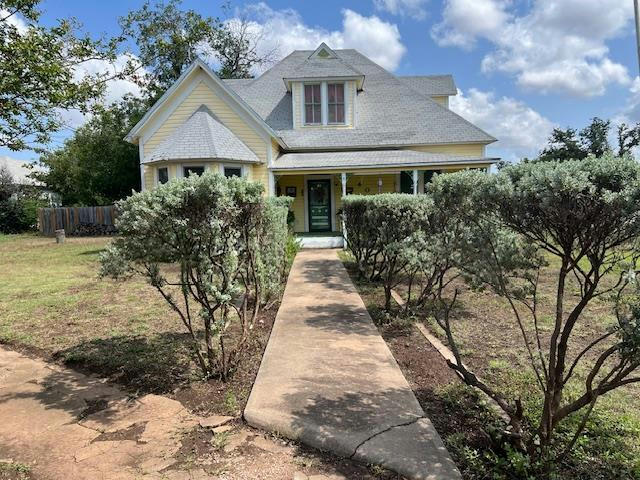 400 CROTHERS AVE, BRADY, TX 76825, photo 1 of 52